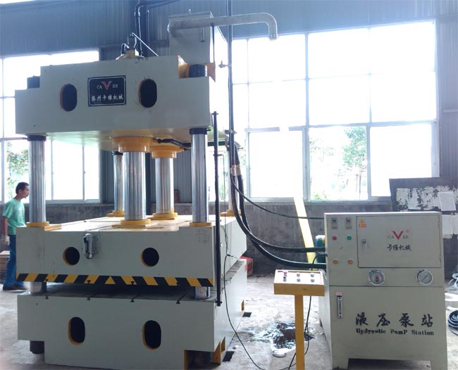 500噸四柱液壓機(jī)
